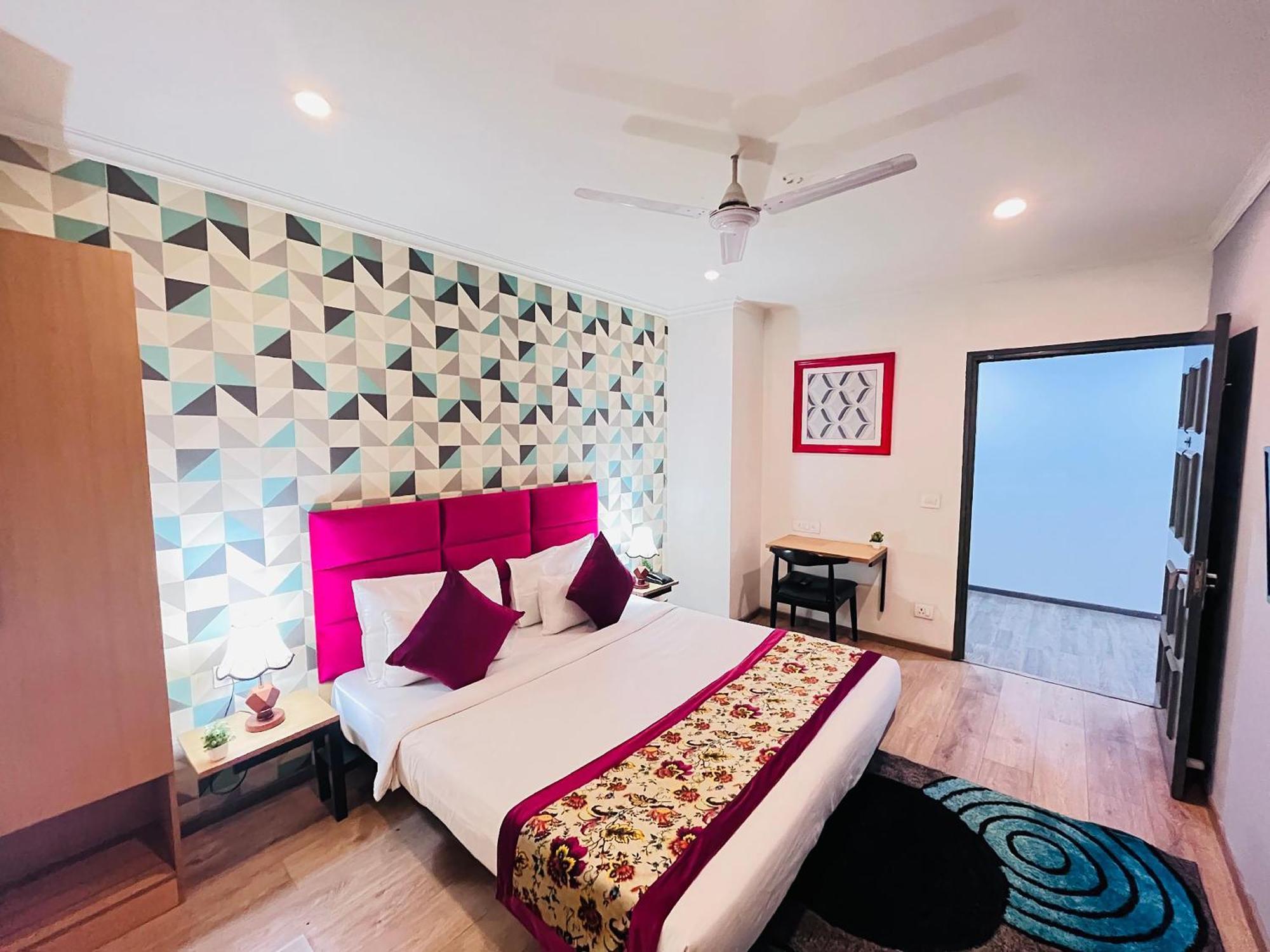 Qotel Hotel Chhatarpur - Oppsite Tivoli Garden New Delhi Exterior photo